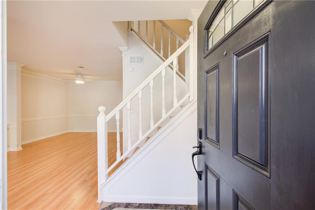 879 Lenox Oaks Circle NE