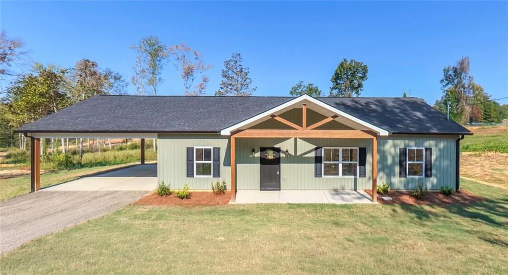 Photo of 214 Arbacoochee Road, Tallapoosa, GA 30176 (MLS # 7840831)