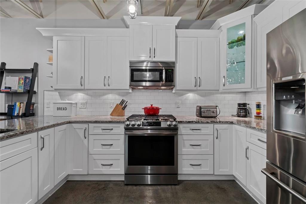 5200 Peachtree Road 3115