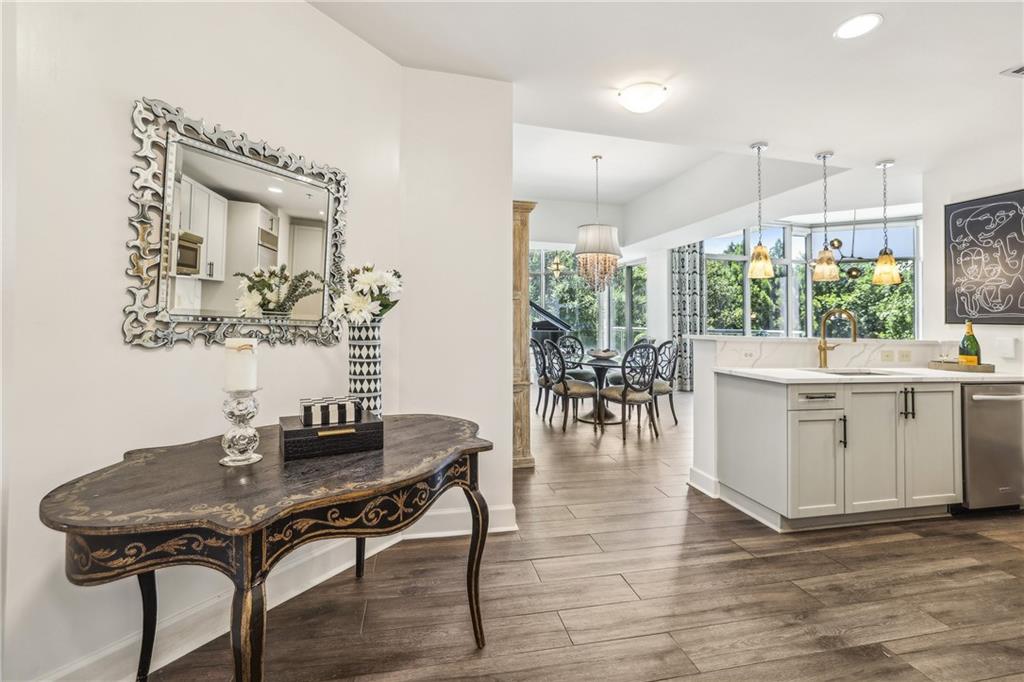 2795 Peachtree Road NE 302