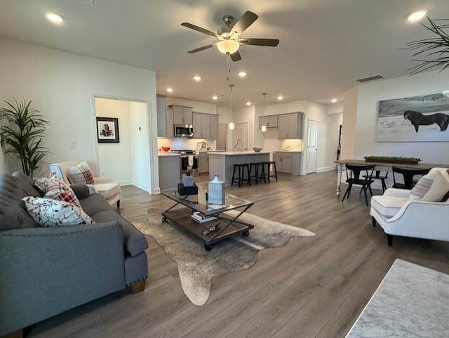 108 English Barn Way