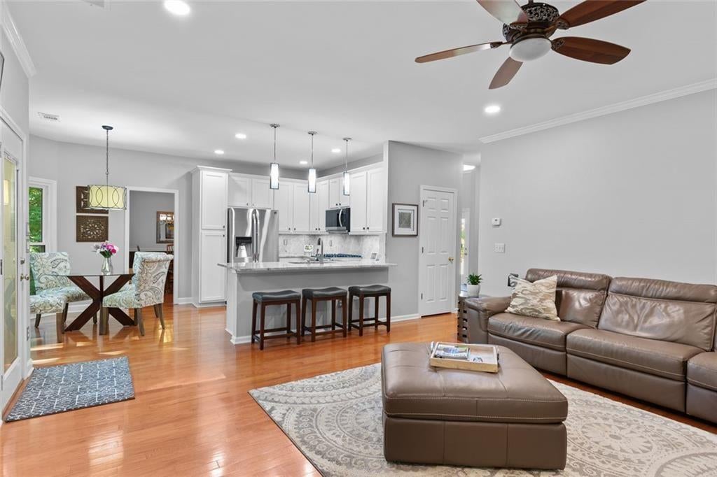 565 Windermere Park Court