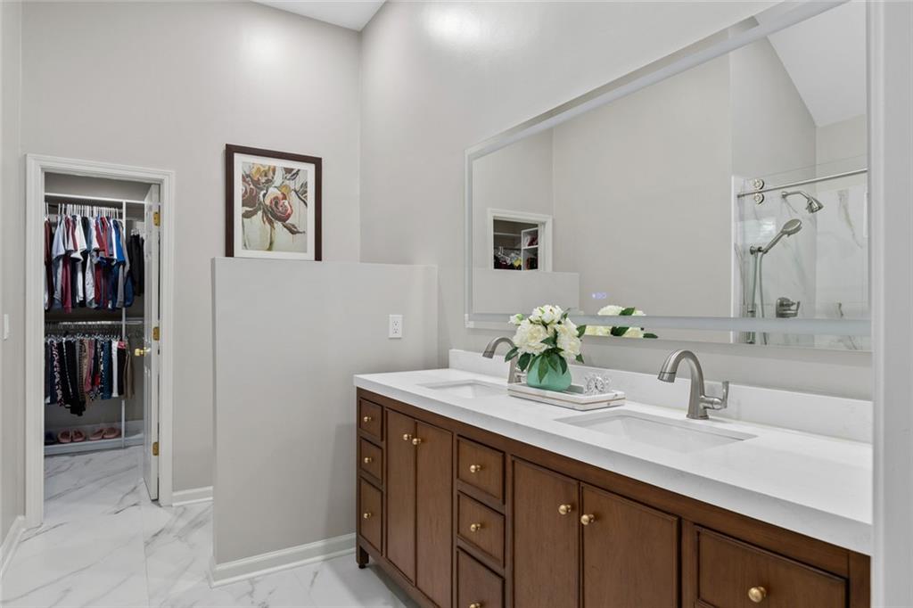 565 Windermere Park Court