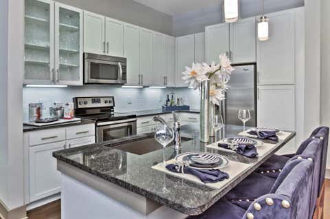 Apartment For Rent - 4600 Roswell Road #272<br/> Sandy Springs, GA 30342