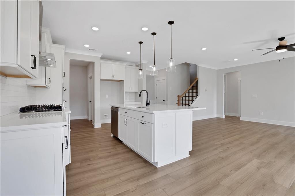 6905 Lancelot Court, Flowery Branch, Georgia image 17