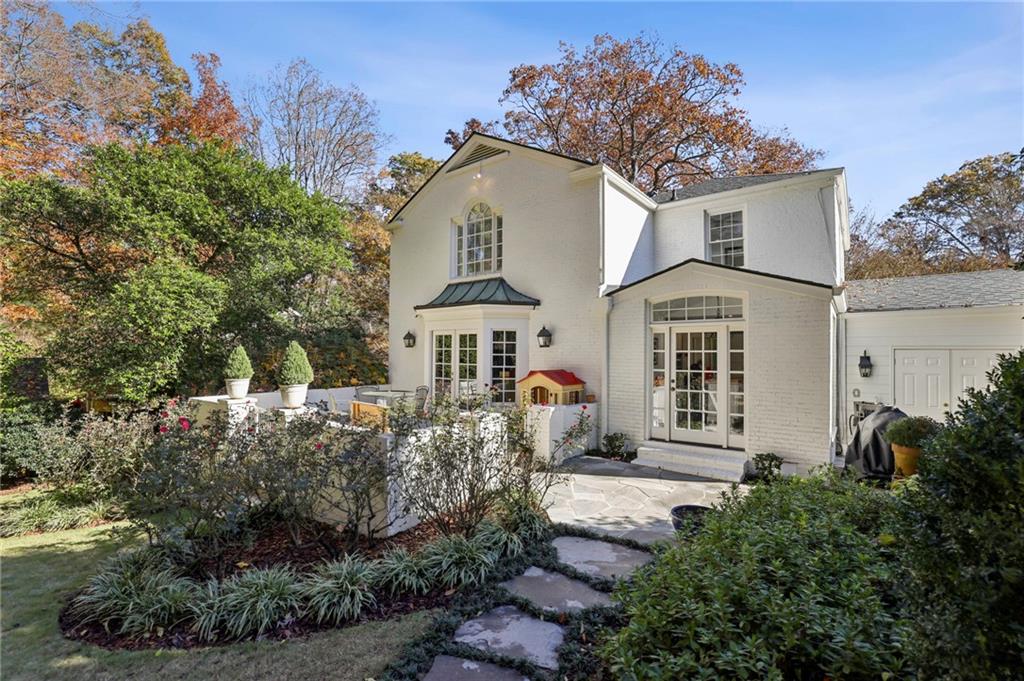 1838 Meredith Drive NW