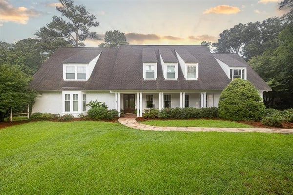 2804 MARGARET MITCHELL DR NW, ATLANTA, GA 30327 - Image 40b68d802fb7c9df86cd61b1ad6a988a/904277475