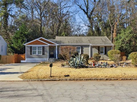 Photo of 658 Sunstede Drive, Decatur, GA 30033 (MLS # 7704344)