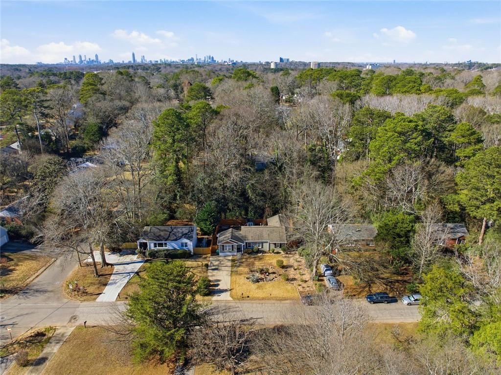 Photo of 658 Sunstede Drive, Decatur, GA 30033 (MLS # 7704344)