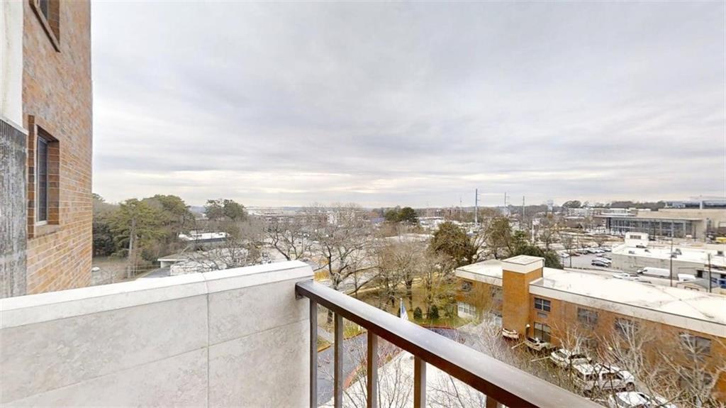 300 Johnson Ferry Road NE A714