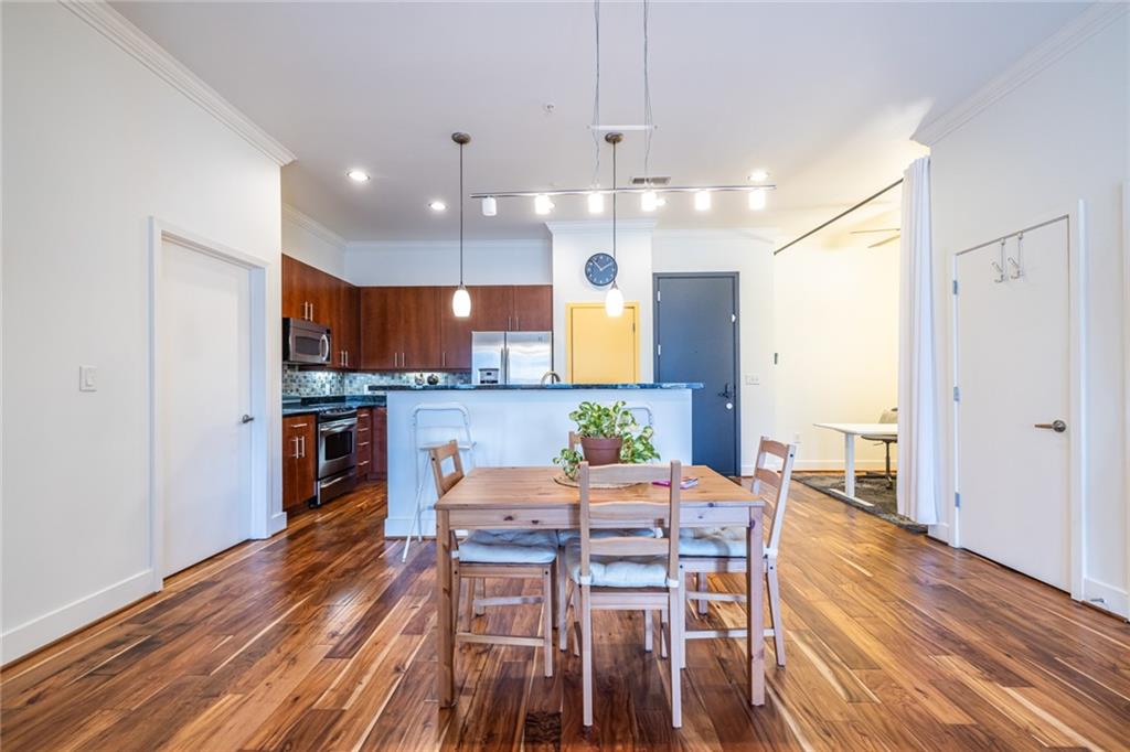 425 Chapel Street SW 2105