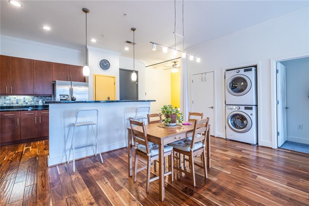 425 Chapel Street SW 2105