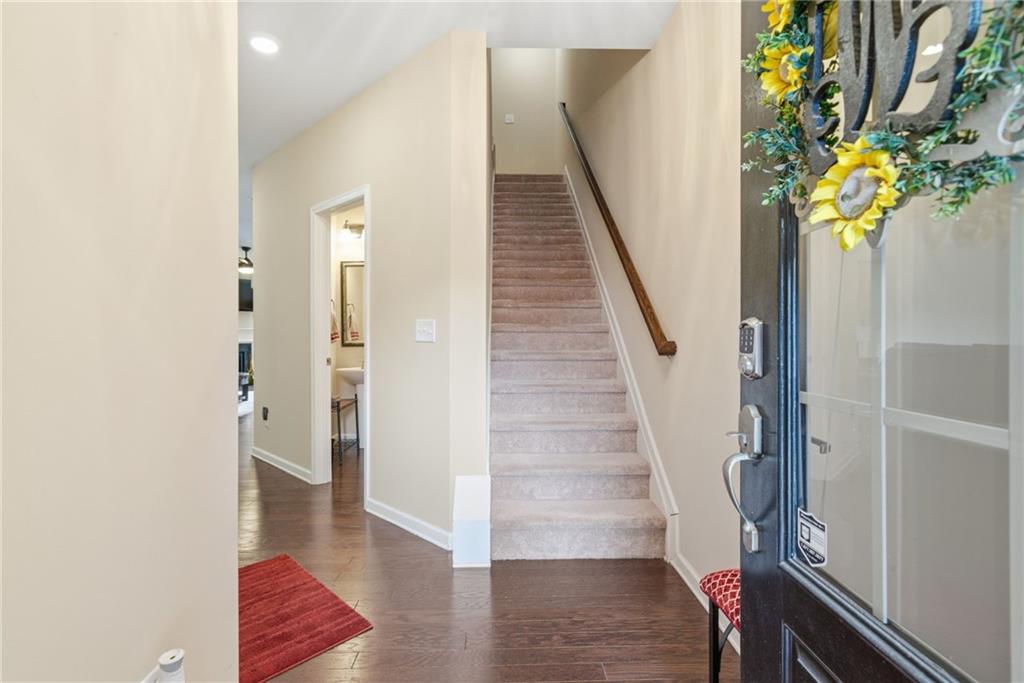 1210 Hampton Oaks Drive