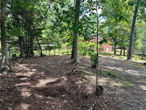 A home in Toccoa