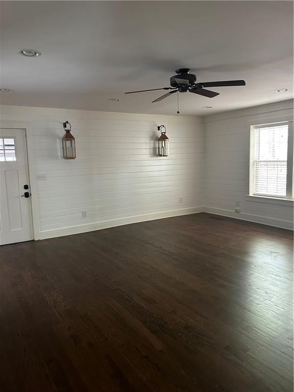 Stonegate Manor - Residential Lease
