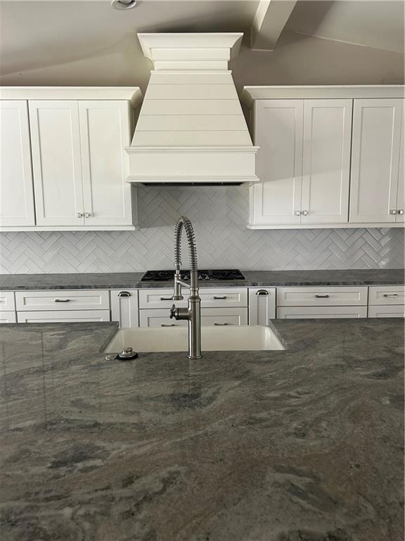 Stonegate Manor - Residential Lease