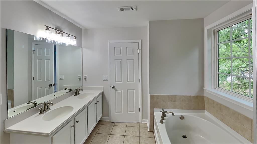 136 Bridgestone Lane, Douglasville, Georgia image 16