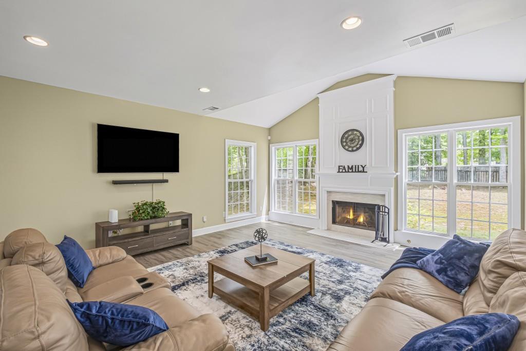1465 Laleiah Drive, Cumming, Georgia image 15