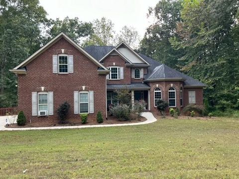 A home in Flowery Branch