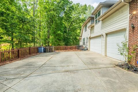 A home in Flowery Branch