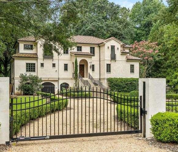 968 Peachtree Battle Circle