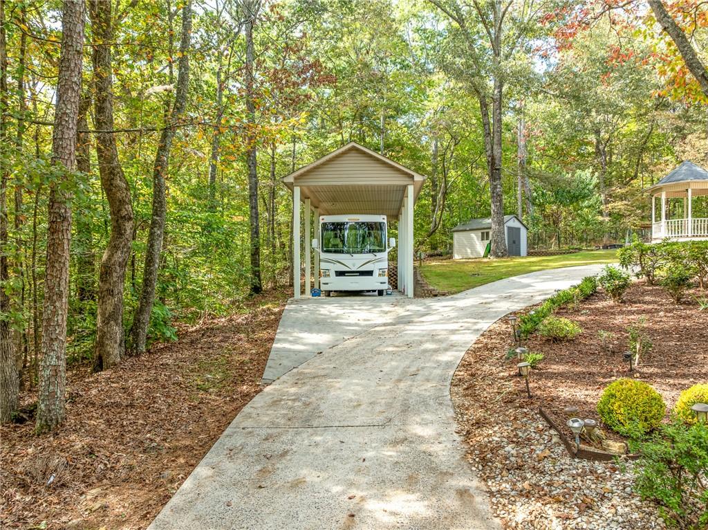 780 Timber Ridge Ln