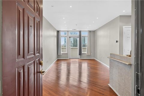 Condo For Sale - 3334 Peachtree Road #1410<br/> Fulton County, Atlanta, GA 30326