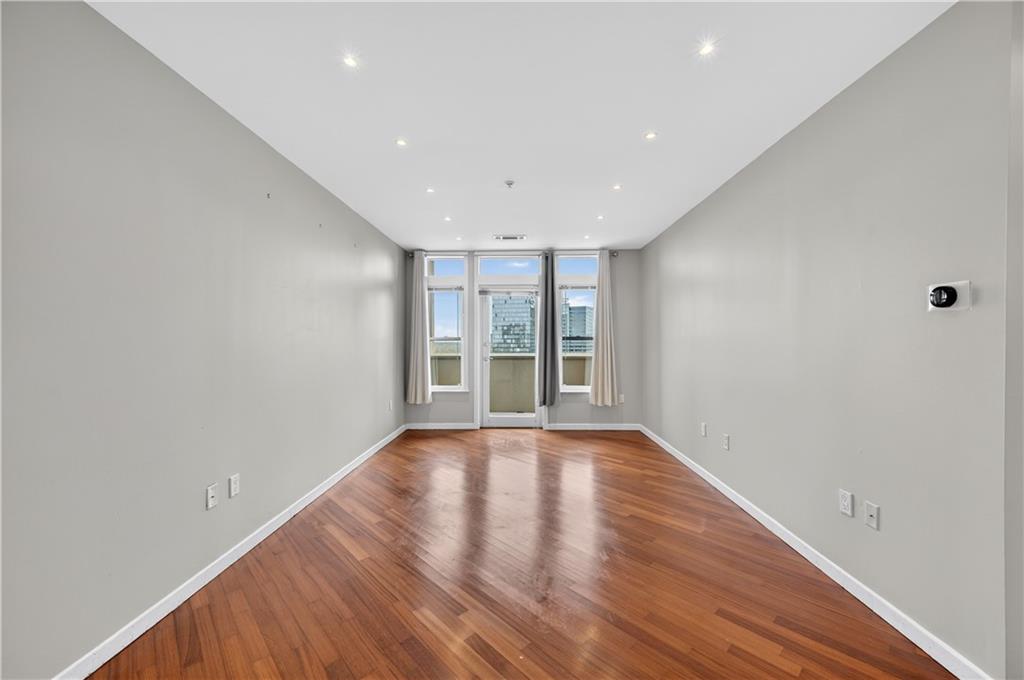 3334 Peachtree Road NE 1410