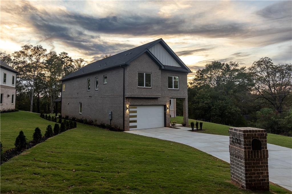 270 Honeysuckle Avenue