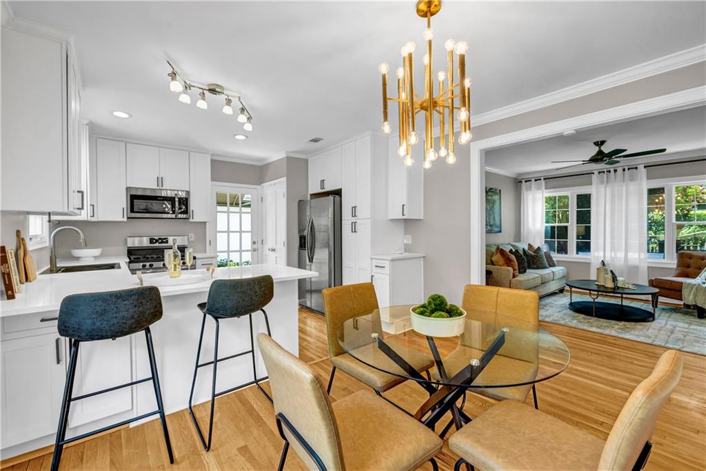 1008 LINDRIDGE Drive NE