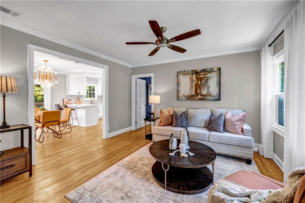 1008 LINDRIDGE Drive NE