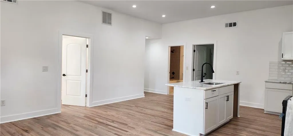 Atlanta, Georgia 30314, United States, 3 Bedrooms Bedrooms, ,2 BathroomsBathrooms,Residential,Active,227512