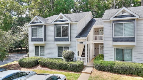 Condo For Sale - 12 Rumson Court<br/> Smyrna, GA 30080
