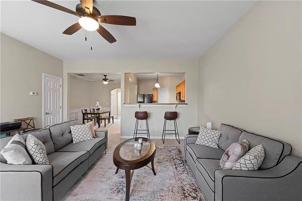 1964 Lakeshore Overlook Circle NW