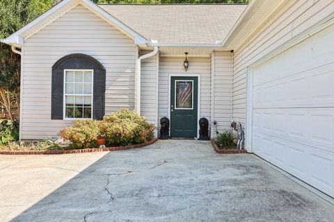 A home in Flowery Branch