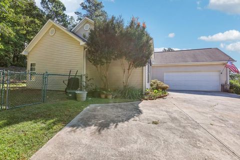 A home in Flowery Branch