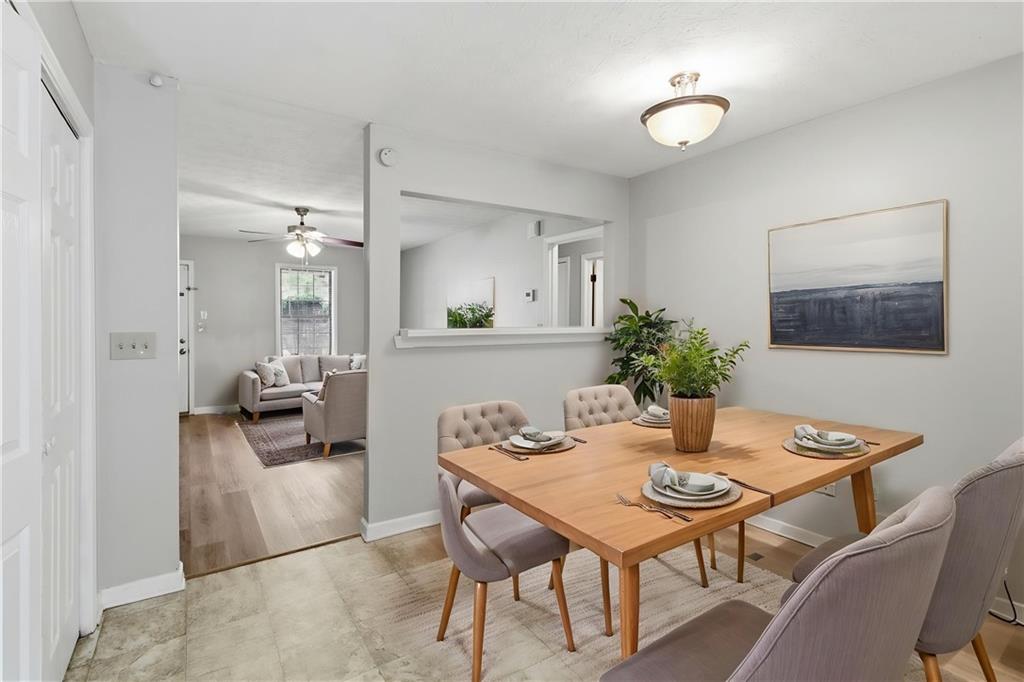 318 Freeport 318 & 320