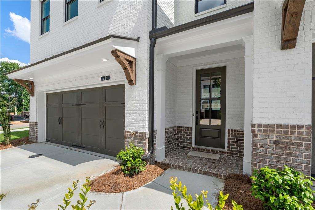 4920 Molder Avenue 62