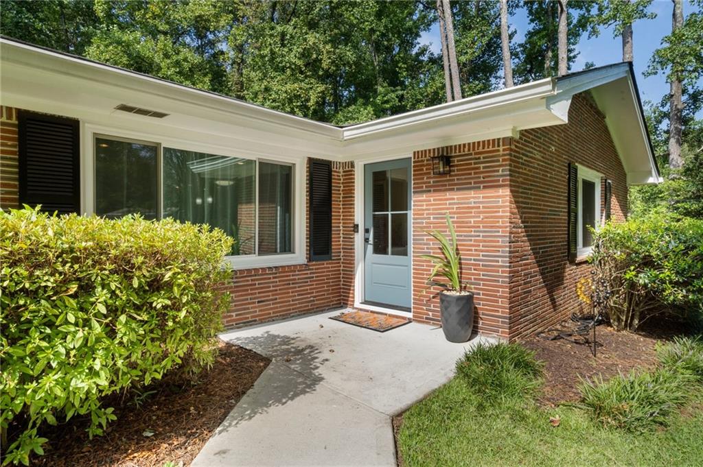3355 Embry Circle