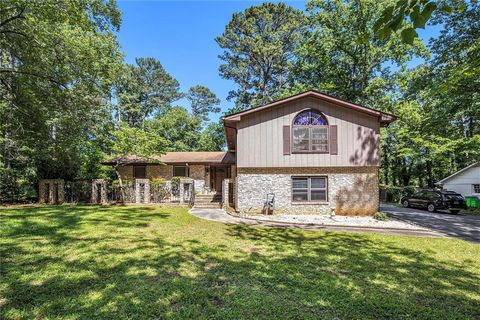 Photo of 5491 Valley Brook Road SE, Mableton, GA 30126 (MLS # 7585261)