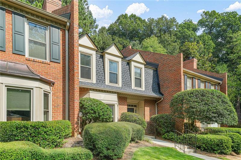 24 Plantation Drive NE