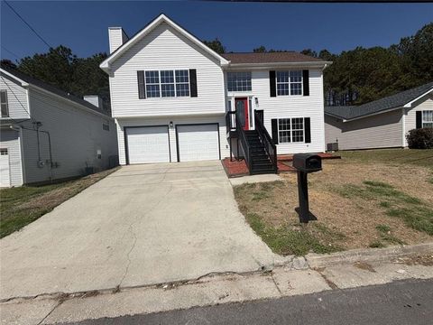 Homes For Sale - 5314 Salem Springs Drive<br/> Lithonia, GA 30038