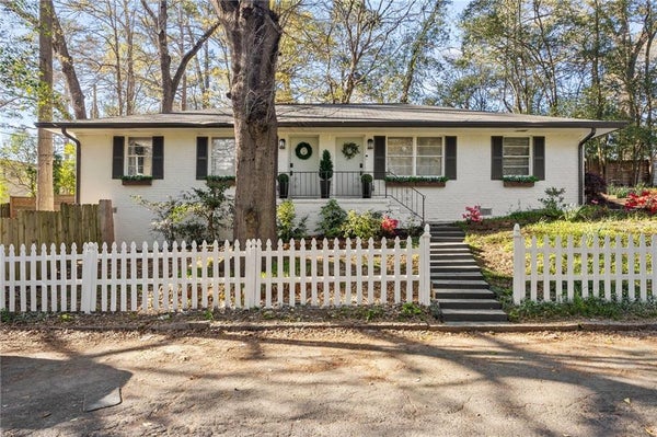 2160 LENOX RD NE, ATLANTA, GA 30324 - Image 412ccf3256ba72ebf4bd1c56f57f07ea/1484871062