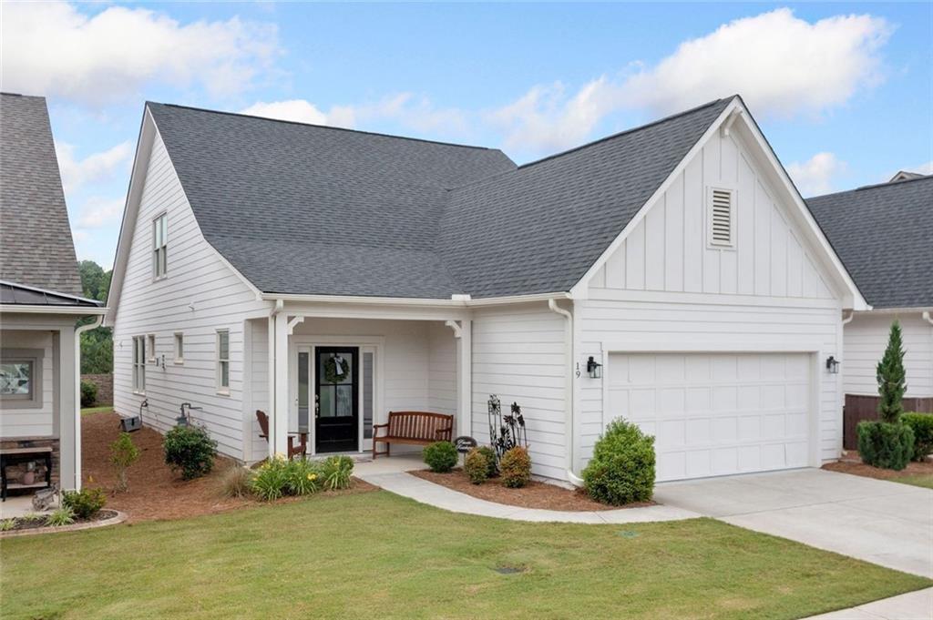 19 Grand Circle