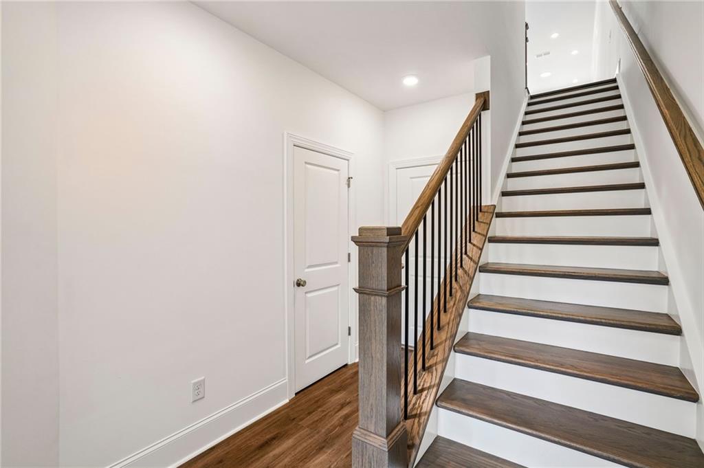 1263 Northwyn Drive 256