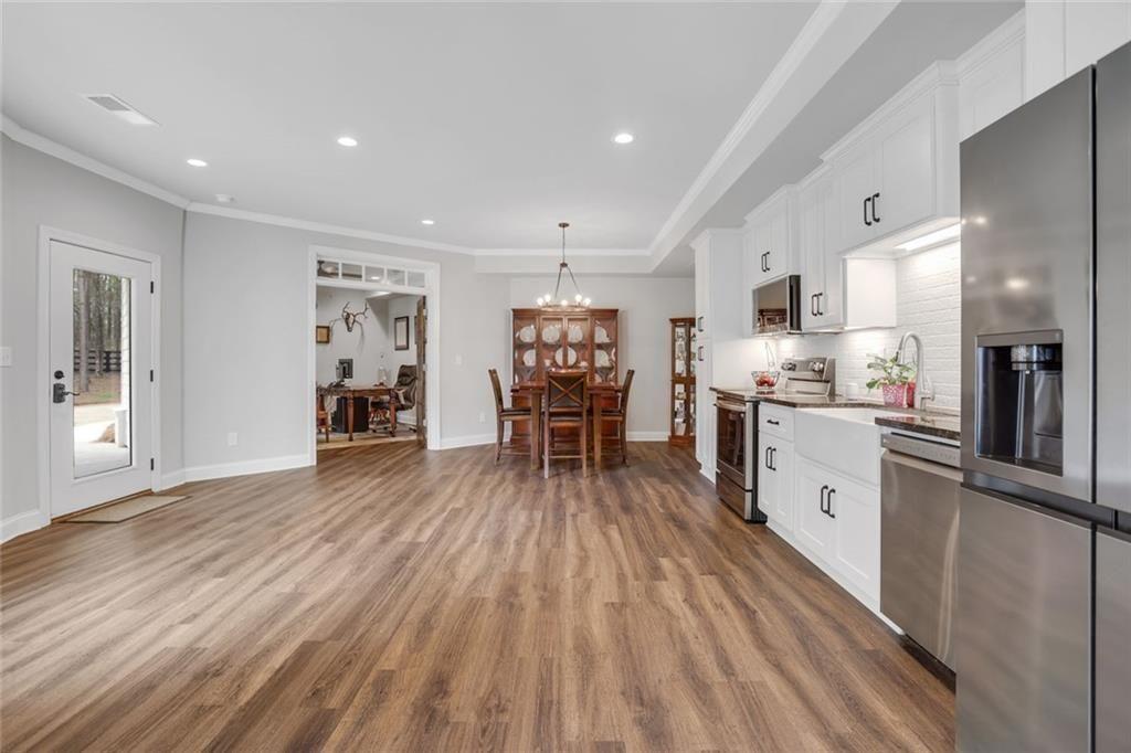 Canton, Georgia, 30115, United States, 6 Bedrooms Bedrooms, ,6 BathroomsBathrooms,Residential,Active,2030946