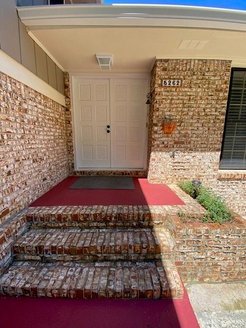 Foutainbleau West - Residential Lease