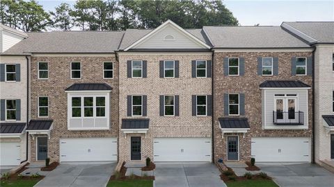 Townhouse For Sale - 2739 Hallwood Lane<br/> Suwanee, GA 30024