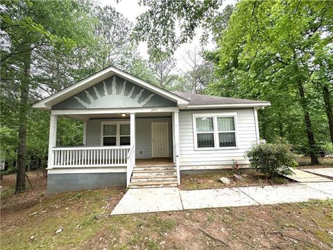 Photo of 2037 Lakewood Trail SE, Atlanta, GA 30315 (MLS # 7701281)