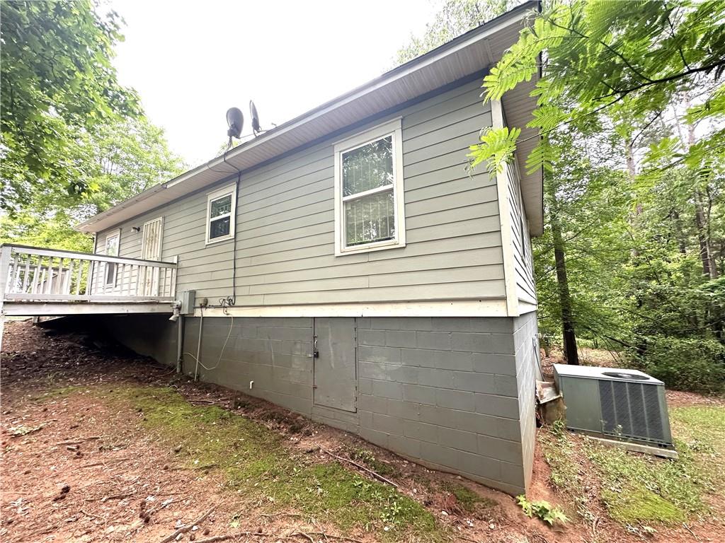 2037 Lakewood Trail SE